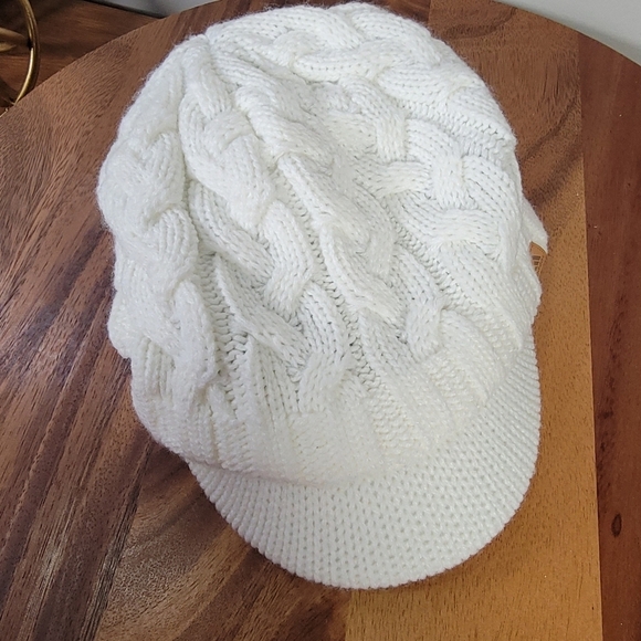 Adidas White Cable Knit Cap with Brim Fleece lined Winter Warm Cozy Women's OS - Picture 8 of 13